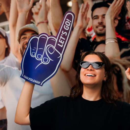 Unlimited Colour Foam Supporter Hands Feature